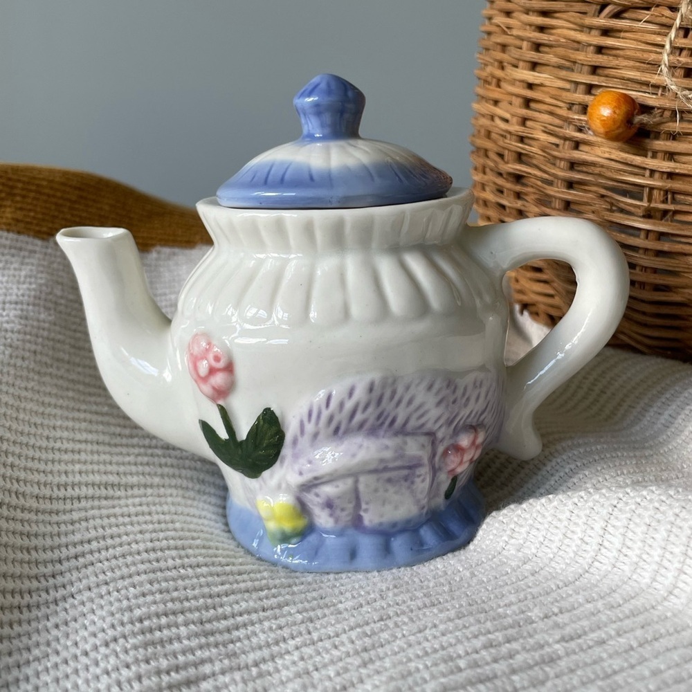 Mini Teapot 🫖
